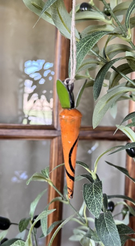 CARROT ORNAMENT *NEW* AVAIL JAN 2026